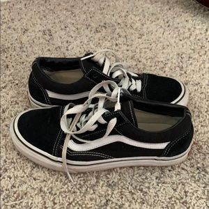 vans women’s black and white old skool size 6.5